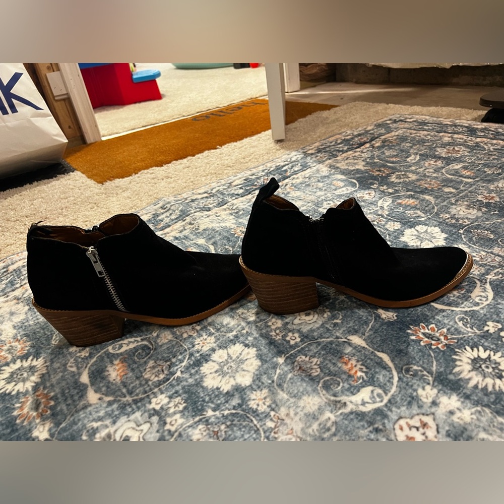 Dolce Vita Black Ankle Booties with Brown Heel